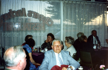 Photograph, Harold Bakes at Eastern Regions' Weekend at Lakes Entrance, 1/11/1990 12:00:00 AM