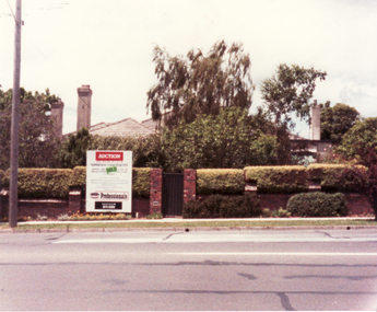 Photograph, Original home built for Dr Stanley Cochrane. Sold to Dr. Verner Threlkeld, 333 Mitcham Road, Mitcham, 1988