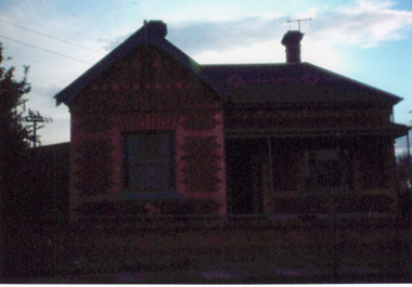Photograph, House, Queen Street Mitcham
