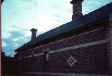 Photograph, House in Queen Street Mitcham