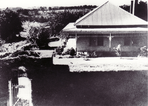 Black and white photo of 'Harwood' a home at 17 - 21 Junction Road Blackburn.