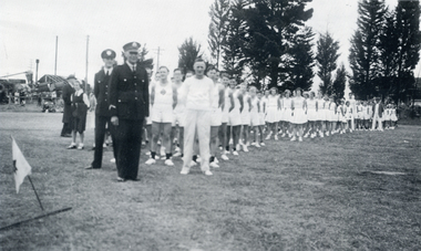 Photograph, Constable Lucas, Bob Williams & Nunawading Youth Club