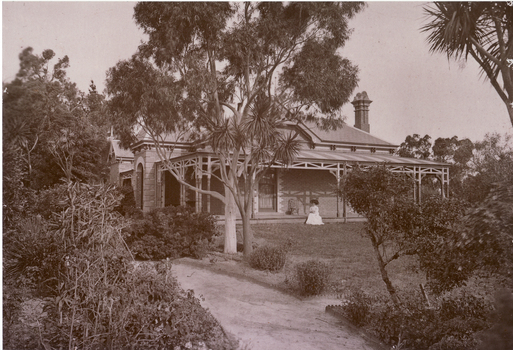Black and white photo of Louisa Mary Esther Morton (c1880), taken at her home on the corner Gordon Crescent and Blackburn Road, Blackburn.