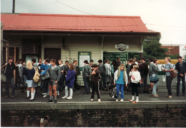 Coloured photo of Mitcham Railway Station. Prior to renovation, view from the northern platform.