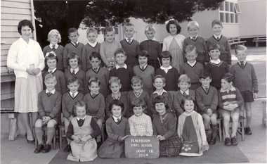 Class photo of 1D in 1964 at Blackburn State School