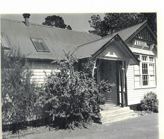 Black and white photo of Vermont State School, 1983.