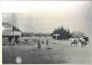 Black and white photo of Site of Barnard's Corner Store, Boronia Road and Canterbury Road, Vermont.