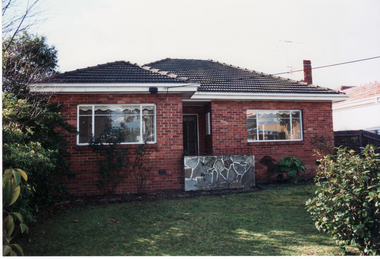 Photograph - Coloured Photograph, 217 Whitehorse Road, Blackburn, 1/08/1998 12:00:00 AM