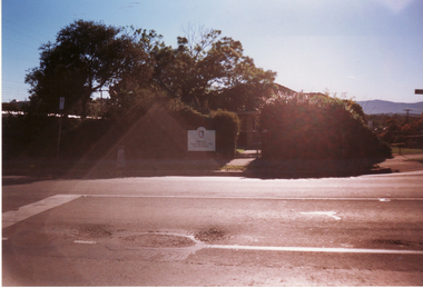 Photograph, Maternal & Child Welfare Centre, Mitcham, 1998