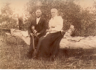 Photograph, Grandparents of Max Grant
