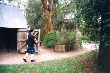 Photograph, Piper at Schwerkolt Cottage, 17/04/1994 12:00:00 AM