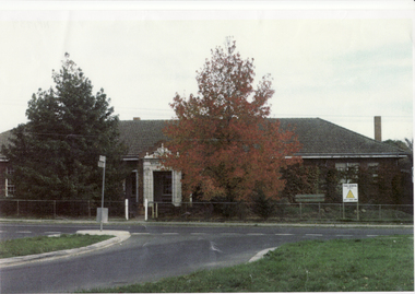 Photograph, Mitcham Primary School, 1985