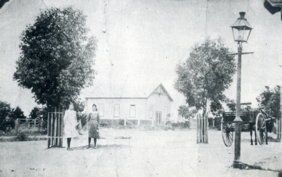 Canterbury Road, Vermont, looking East, showing Mechanics Institute Hall which became Scout Hall.   Old style street lamp in picture.