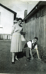 Fred and Sylvia Hudson in back yard of 10 Edward Street, Mitcham.