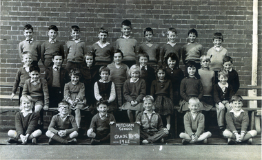 Grade 2D & 3C Mitcham State School in 1962.