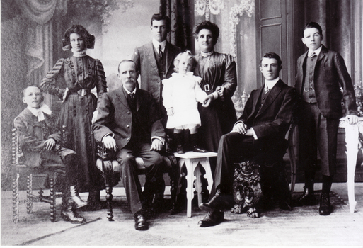 A family group c1880.