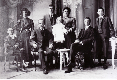 A family group c1880.