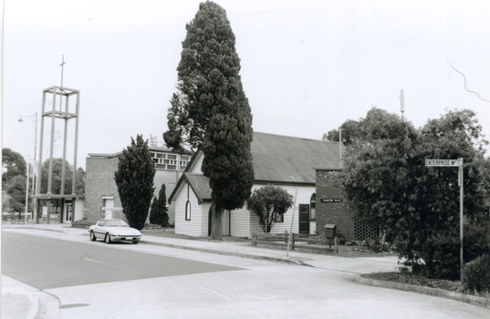 corner of Enterprise Way & Edward Street looking South towards Whitehorse Road, Mitcham. 