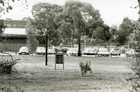 Heatherdale Reserve - Whitehorse side of Heatherdale Road - Features view of Heatherdale Bowls Club with flower garden. 