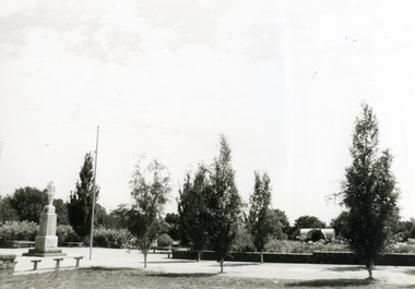 Halliday Park & War Memorial on far left. 