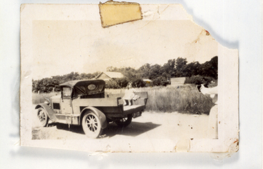 Photograph, McLares Road, Forest Hill