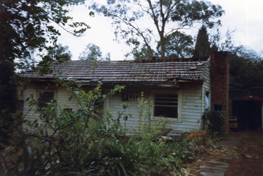 Photograph, Demolition of 27 Casella Street Mitcham, 2001