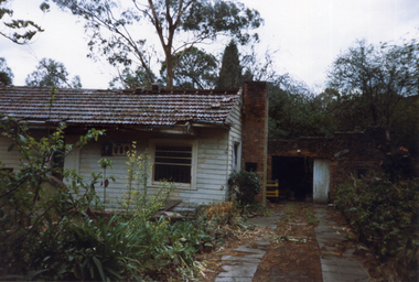 Photograph, Demolition - 27 Cassella Street, Mitcham, 2001