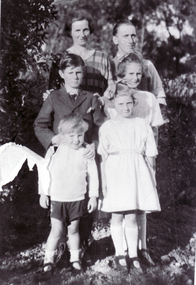 Black and white photograph of Booth family.|Top Row      - Annie & Billy|Middle Row - Norman & Phyllis|Bottom Row 