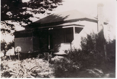 Photograph, 'Marple' Orchard Grove Blackburn South
