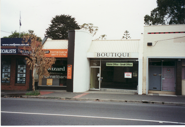 Photograph, Pearce Shop, 21/03/2001 12:00:00 AM