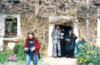 Photograph, Governor's Visit to Schwerkolt Cottage, 9/09/2002 12:00:00 AM