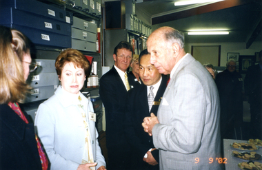 Photograph, Governor's Visit to Schwerkolt Cottage, 9/09/2002 12:00:00 AM