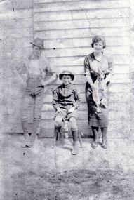 Photograph, Cecil, Fred and Blanche Collier