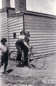 Black and white photograph of Fred, George and Cecil Collier.