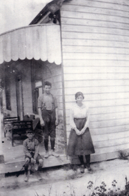 Photograph, Fred, Cecil and Blanche Collier