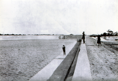 Photograph, Mitcham Reservoir