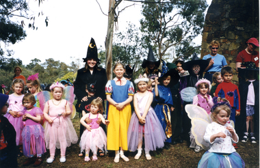Photograph, Wisteria Festival, 1/10/2002 12:00:00 AM