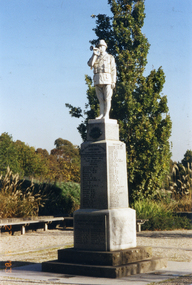 Photograph, Mitcham War Memorial, 27/05/2003 12:00:00 AM