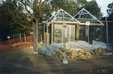 Photograph, Toilets, Schwerkolt Cottage, 7/07/2003 12:00:00 AM