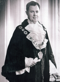 Photograph, Cr. Owen Goldsborough - Mayor, 1963