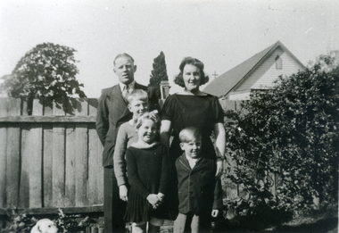 Photograph, Osterlund Family, c1945