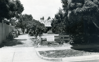 Photograph, North Nunawading Neighbourhood House
