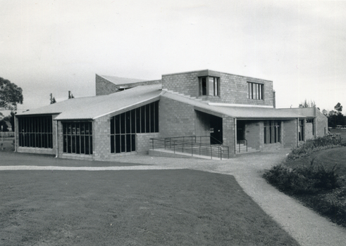 Front entrance of the Nunawading Recreational Centre, Silver Grove, Nunawading. About 1985