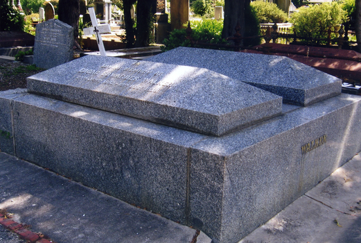  Tombstone on grave 737, Presbyterian section, Box Hill Cemetery.|