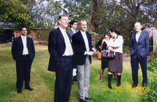 purchase of the horse paddocks by the Whitehorse Council in 2006. Victorian Minister for Planning, Rob Hull, attending