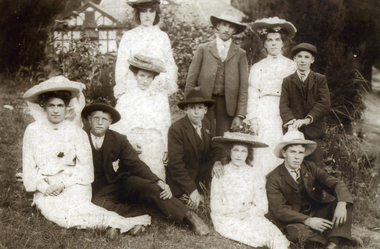 Photograph, Pratt family c1900
