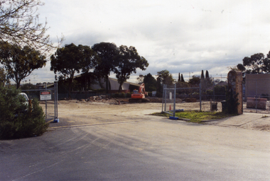 proposed development of a fourteen storey apartment block in Colombo Street, Mitcham