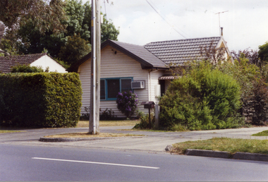 13 Quarry Road Mitcham. Daughters of original owner still in residence in 2006.