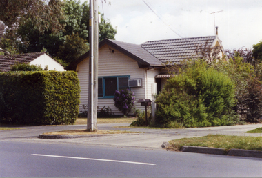 13 Quarry Road Mitcham. Daughters of original owner still in residence in 2006.