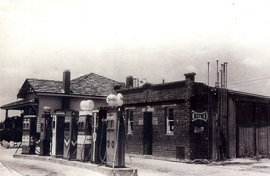 McLean's Garage on the corner of Burwood Highway and Middleborough Roads East Burwood in mid 1930s